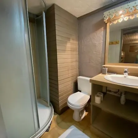 Superbe Chalet 4 Chambres, Proche Centre Chalet