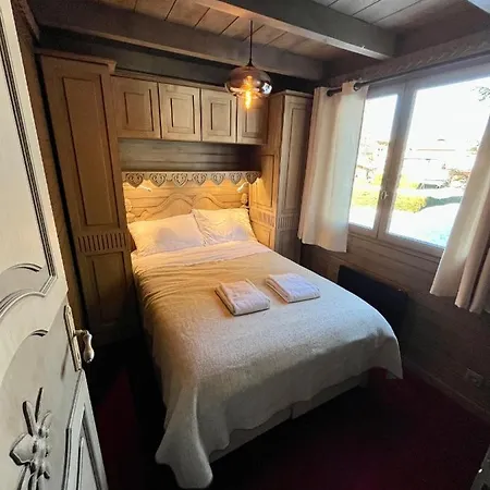 Superbe Chalet 4 Chambres, Proche Centre Megeve